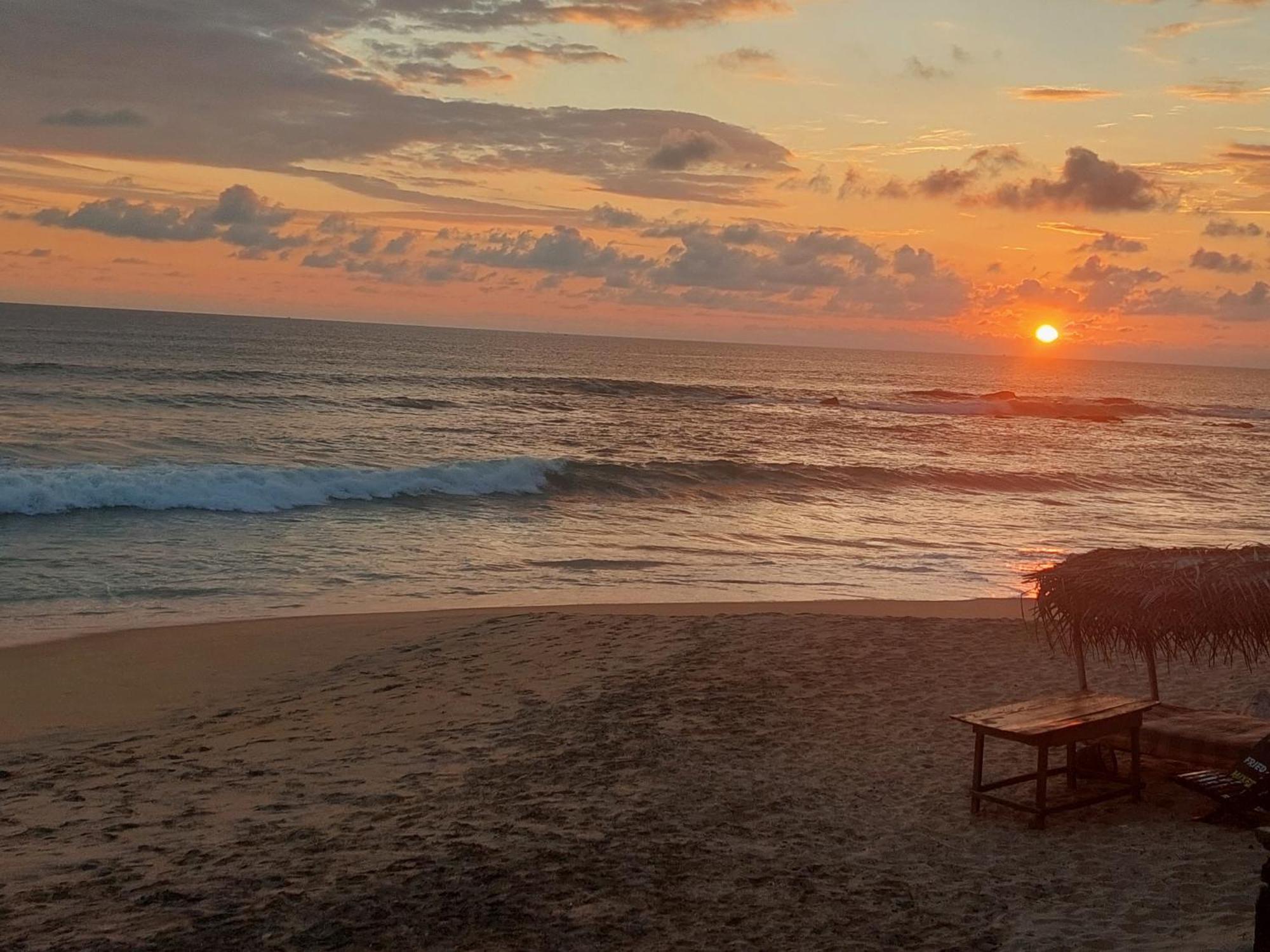 Hakuna Matara Beach Bungalows Kültér fotó