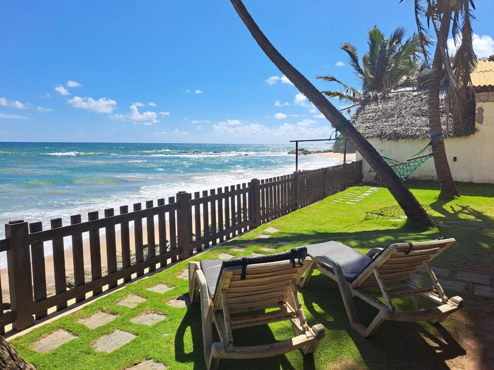Hakuna Matara Beach Bungalows Kültér fotó