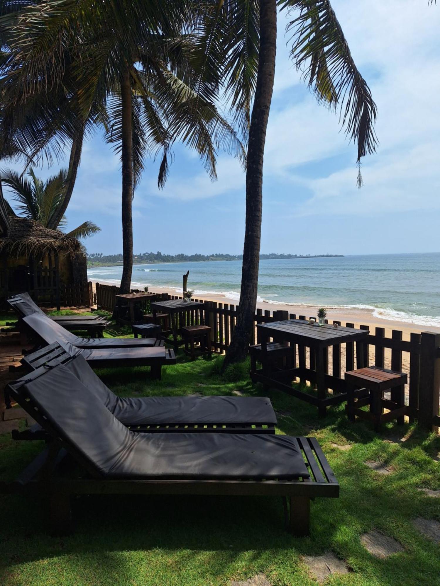 Hakuna Matara Beach Bungalows Kültér fotó